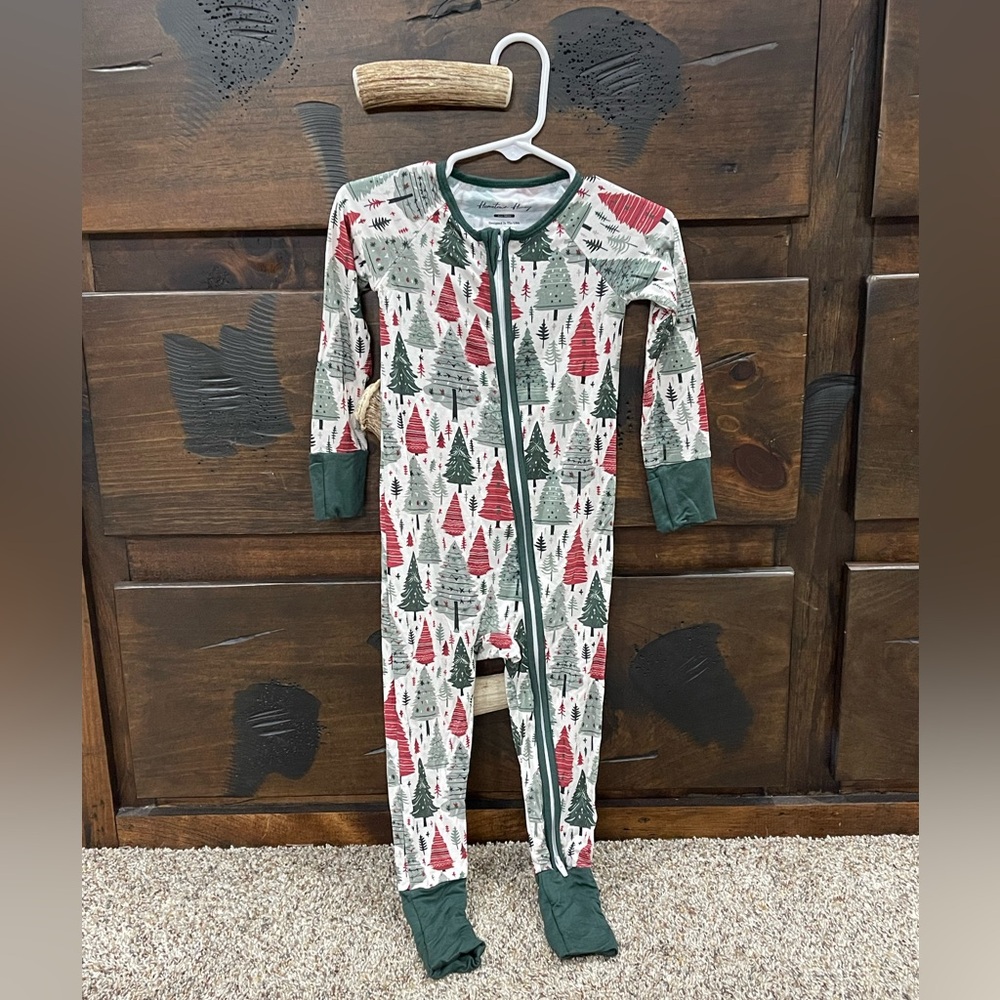 NWOT Bamboo Zippy 18-24 months